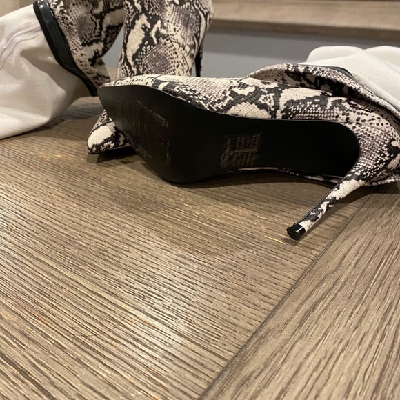 Steve Madden snake print - Picture 6 of 6